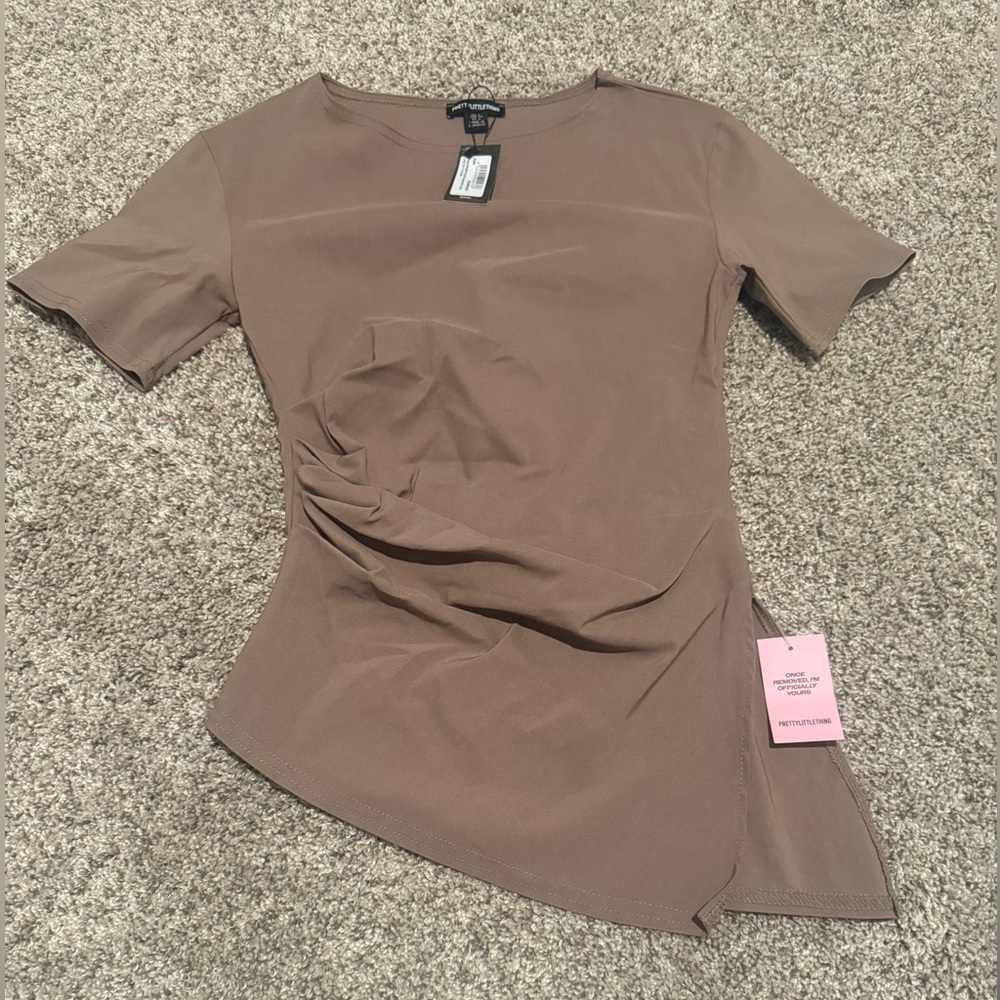 PrettyLittleThing Taupe Short Sleeve Ruched Side Top